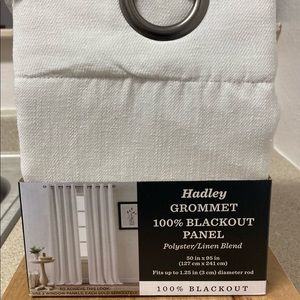 Bee & Willow Grommet Panel